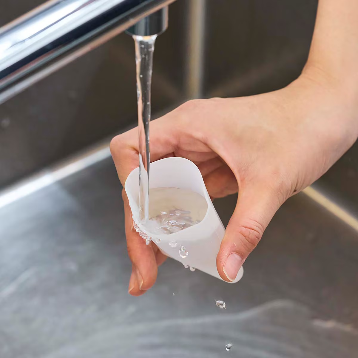 救救塞爆的化妝包！MUJI無印良品6款「口袋級單品」超省行李空間，比手帕更衛生的竹餐巾紙還能當點心托盤- Roomie